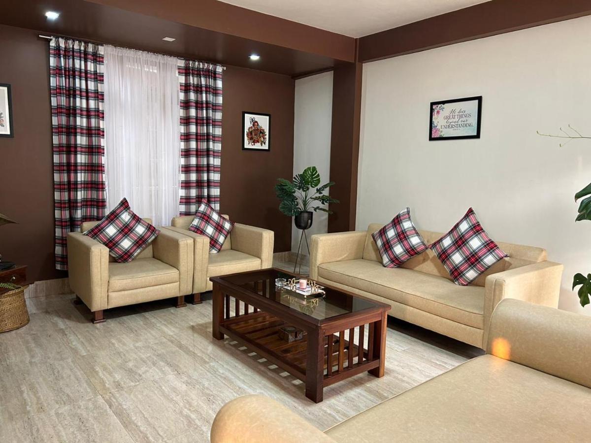 Na-U-Iaka Homestay Shillong Dış mekan fotoğraf